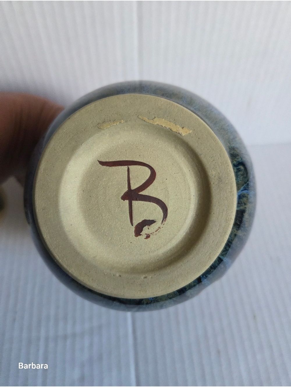 Vintage Handmade Garlic Bulb Stoneware Storage Keeper - Picture 8 of 10